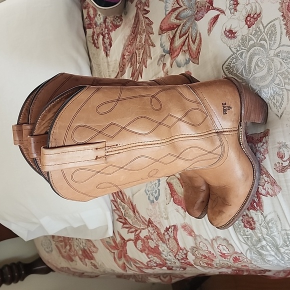 Vintage Frye boots - Picture 10 of 13